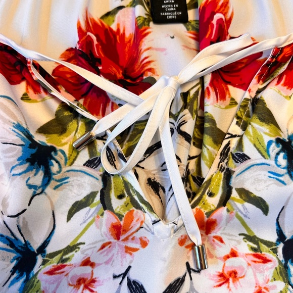 White House Black Market floral blouse sz M - Picture 5 of 8